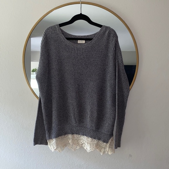 urban outfitters gray sweater with cream lace detail on bottom - Picture 1 of 5